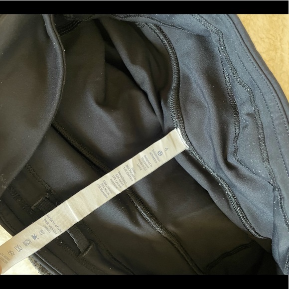 LULULEMON Running Shorts - Picture 3 of 4